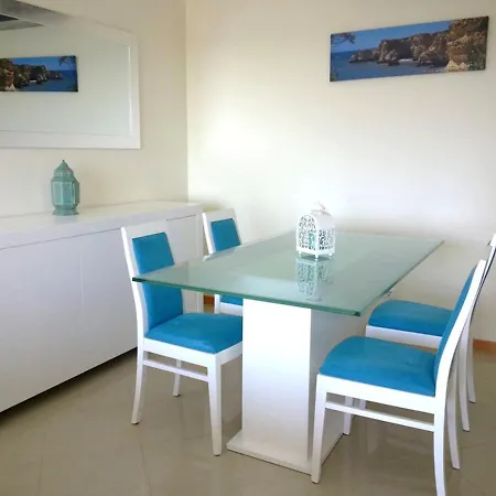 Apartamento One Bedroom With Sea View Shared Pool And Balcony At 1 Km Away From The Albufeira