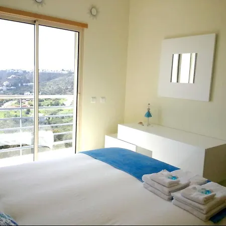 Apartament One Bedroom With Sea View Shared Pool And Balcony At 1 Km Away From The Albufeira